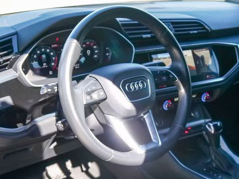 Used 2023 Audi Q3 2.0T Premium Plus w/ Premium Plus Package image 21