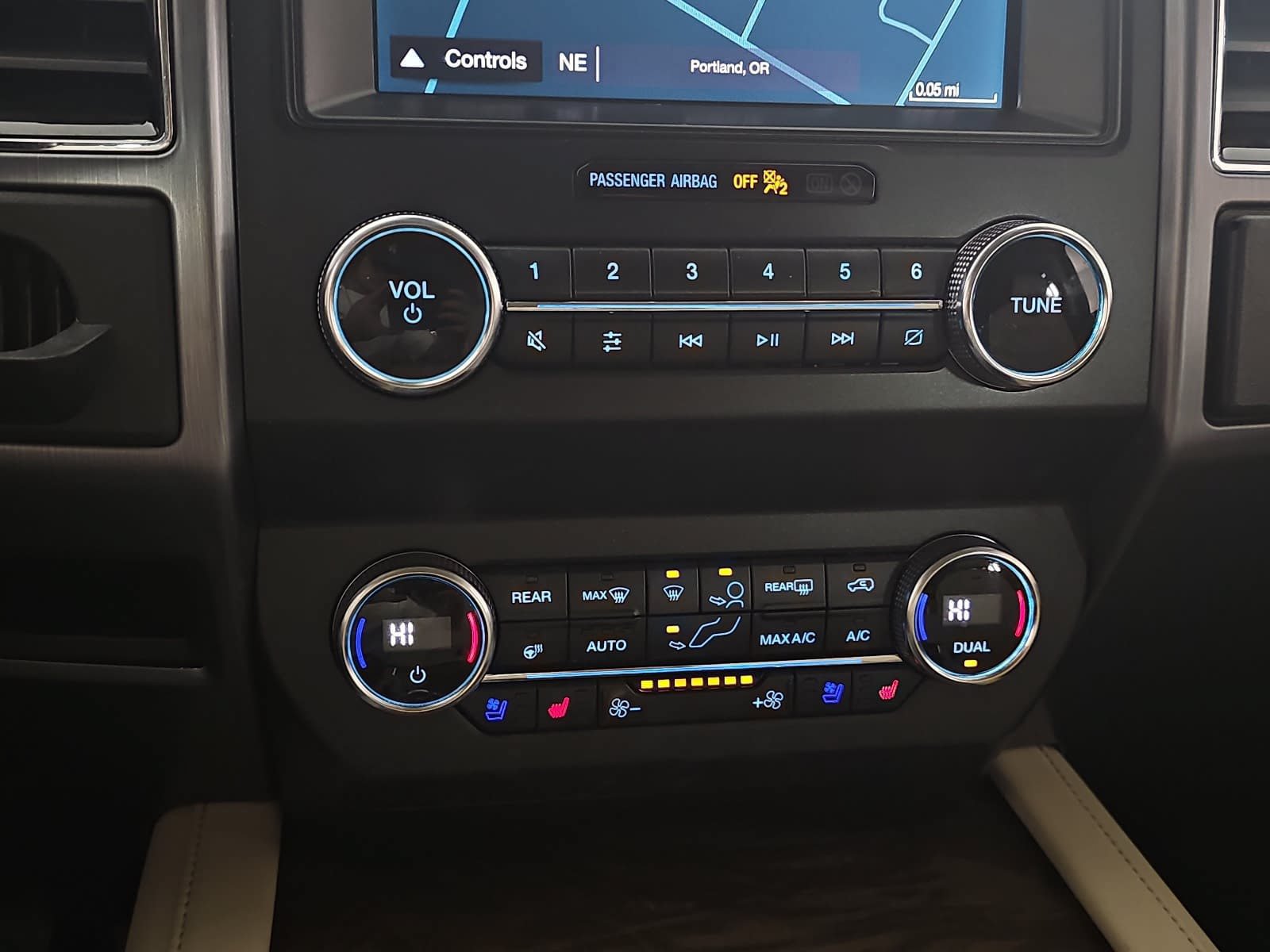 Used 2019 Ford Expedition Platinum AWD/4WD image 20