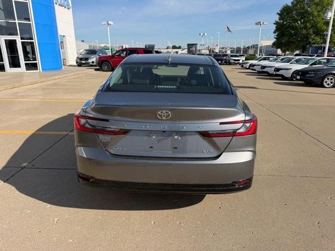 Used 2026 Toyota Camry XLE FWD image 3