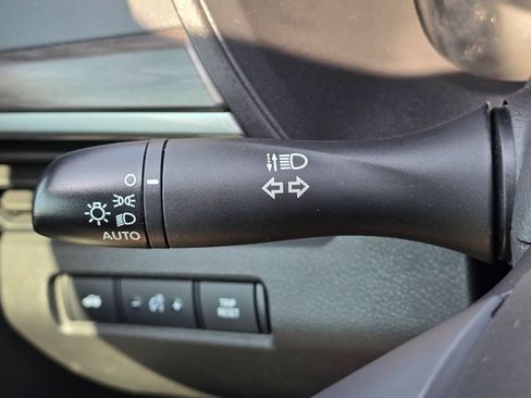 Used 2025 Nissan Altima 2.5 SV FWD image 24