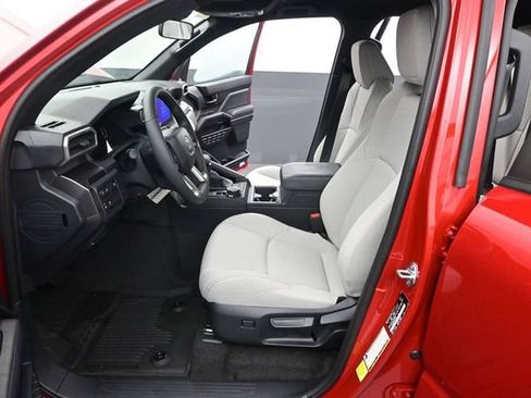 New 2026 Toyota 4Runner SR5 AWD/4WD image 10