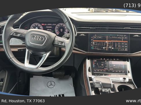 Used 2020 Audi Q8 Prestige w/ Prestige Package image 42