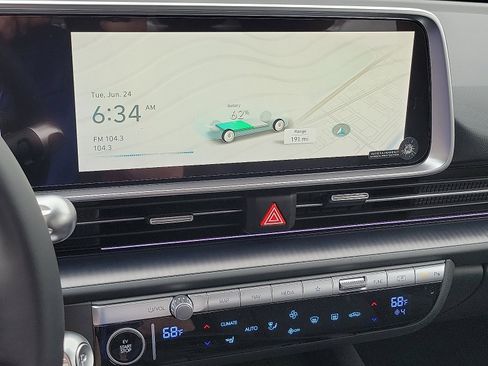 New 2023 Hyundai Ioniq 6 SEL image 8
