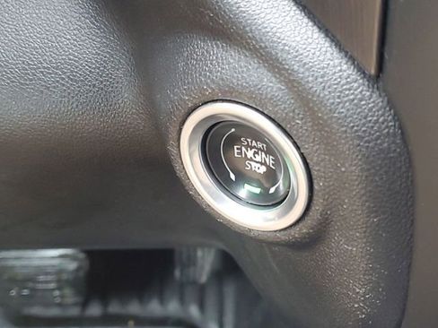 Used 2021 GMC Sierra 1500 AT4 w/ Off-Road Performance Package image 14