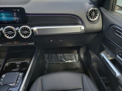 Certified 2022 Mercedes-Benz GLB 250 image 14