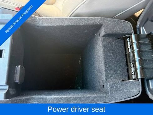 Used 2015 Ford Explorer XLT w/ Equipment Group 202A FWD image 25