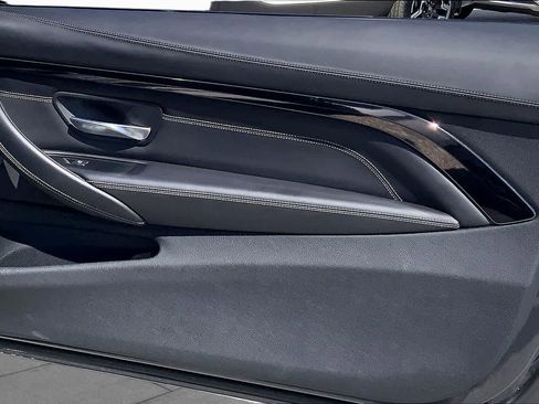 Used 2020 BMW M4 Coupe w/ Competition Package RWD image 22