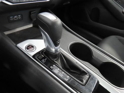 Used 2025 Nissan Altima 2.5 SV FWD image 27