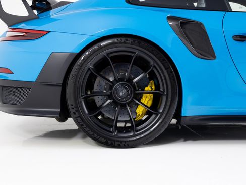 Used 2018 Porsche 911 GT2 RS image 12
