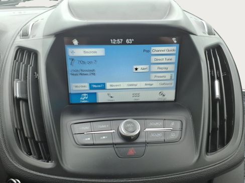 Used 2019 Ford Escape SE image 17