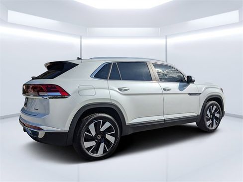 New 2026 Volkswagen Atlas Cross Sport SEL image 4