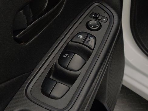 Used 2023 Nissan Versa S w/ Trunk Package FWD image 27