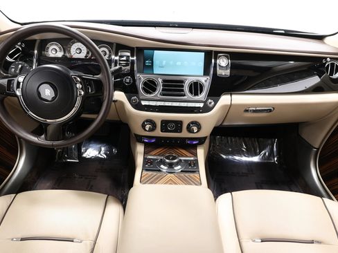 Used 2015 Rolls-Royce Wraith RWD image 65