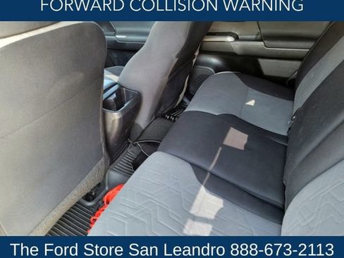 Used 2018 Toyota Tacoma TRD Off-Road w/ Technology Package AWD/4WD image 8