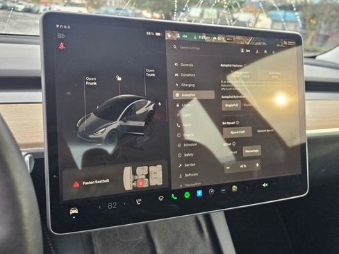 Used 2023 Tesla Model 3 Performance image 33