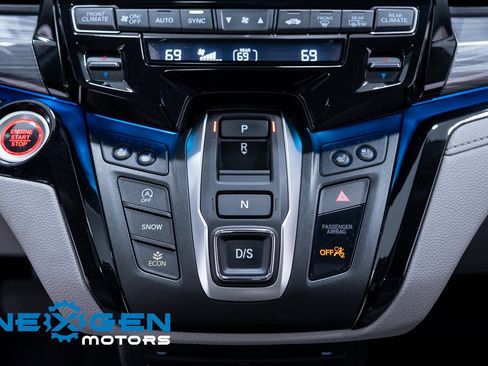 Used 2022 Honda Odyssey Elite image 15