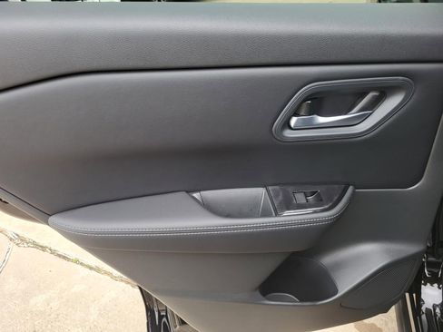 New 2026 Nissan Rogue SV image 15