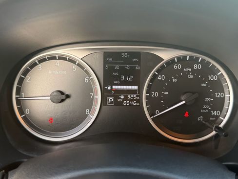 Certified 2025 Nissan Kicks Play S FWD image 18