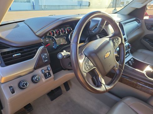 Used 2018 Chevrolet Suburban LT w/ Luxury Package image 22