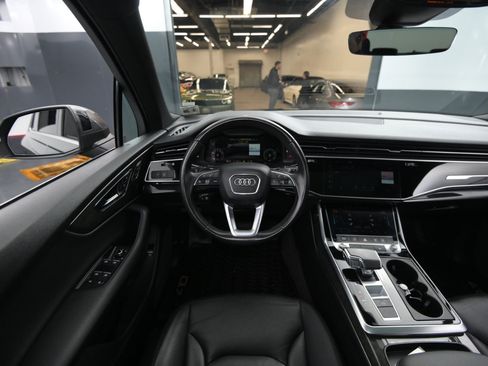 Used 2021 Audi Q7 3.0T Premium image 17