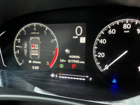 Used 2025 Honda Civic Sport image 38