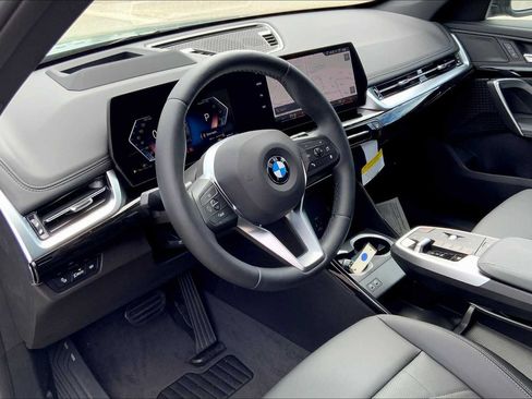 Used 2025 BMW X1 xDrive28i w/ Technology Package AWD/4WD image 8