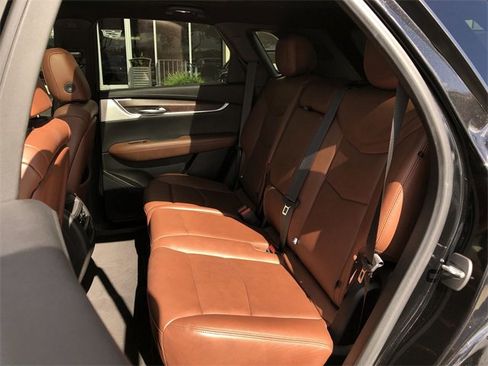 Used 2022 Cadillac XT5 Premium Luxury w/ Technology Package image 28