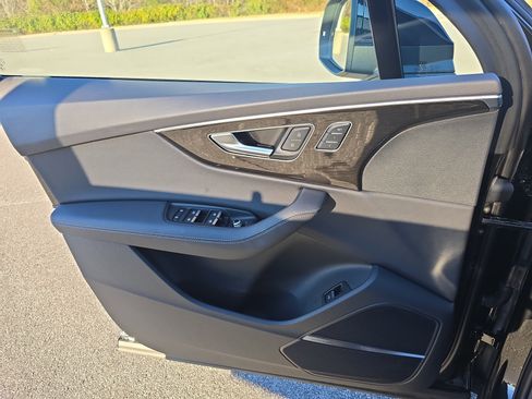 Certified 2025 Audi Q7 3.0T Premium Plus w/ Premium Plus Package image 25