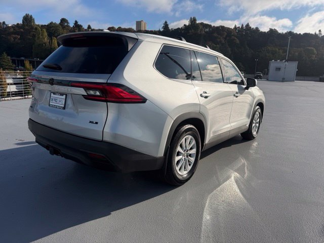 Certified 2024 Toyota Grand Highlander AWD image 5