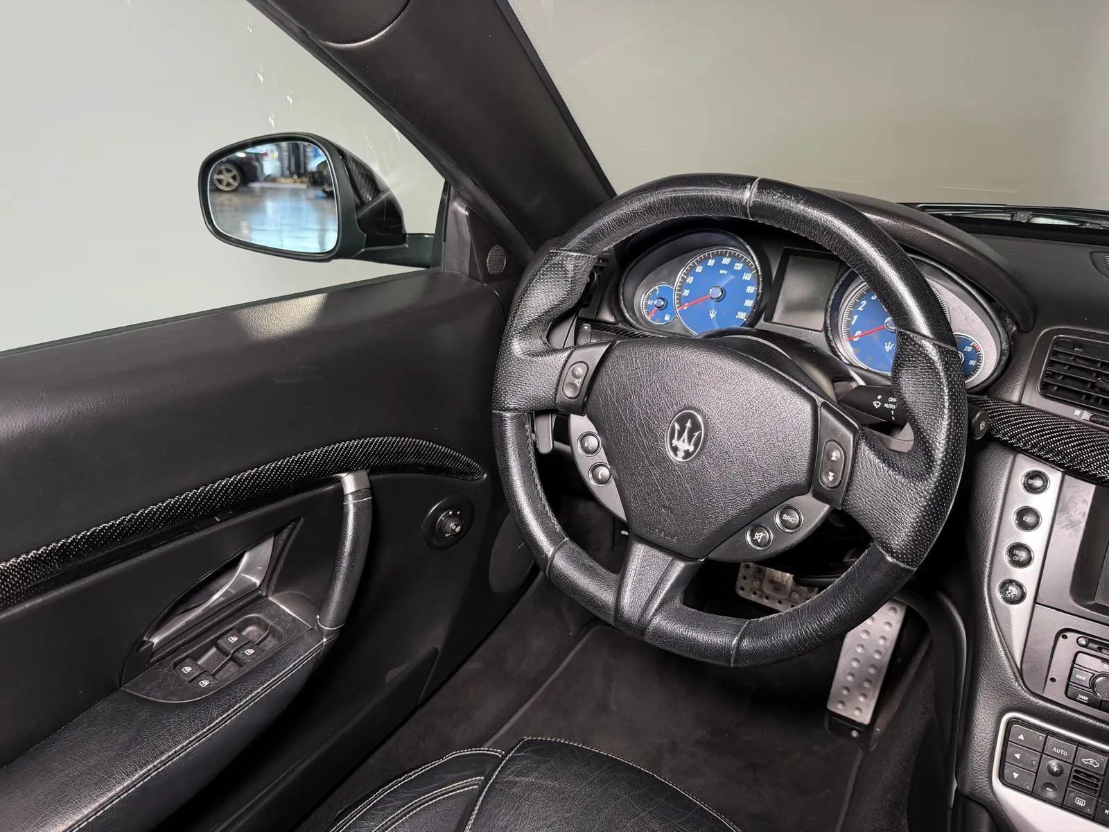 Used 2013 Maserati GranTurismo Convertible RWD image 17