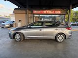 Used 2018 Hyundai Elantra SE image 2