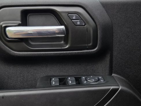 Used 2024 Chevrolet Silverado 2500 Custom w/ Custom Value Package AWD/4WD image 16
