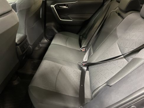 Certified 2025 Toyota RAV4 XLE w/ Convenience Package FWD image 32