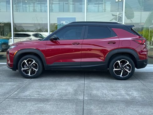 Used 2021 Chevrolet TrailBlazer RS w/ Technology Package AWD/4WD image 6