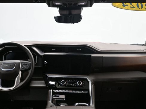 Used 2024 GMC Sierra 1500 Denali w/ Technology Package image 16