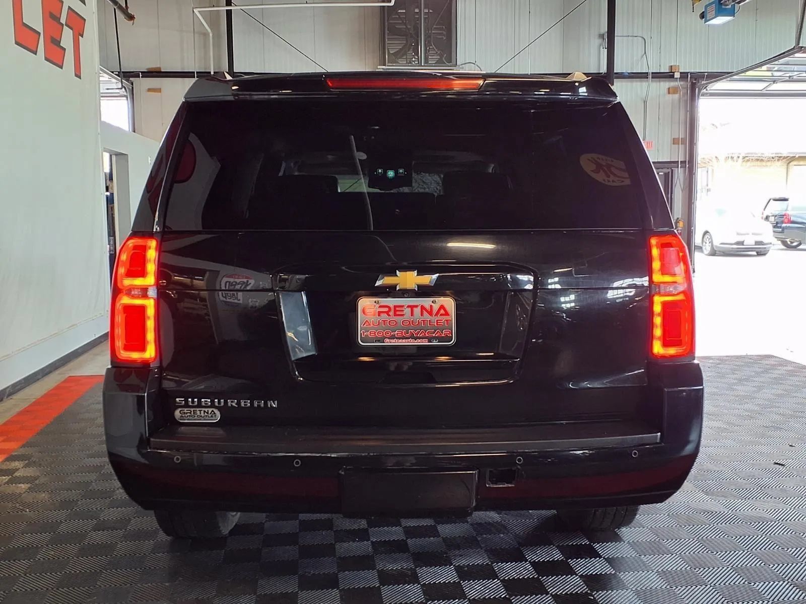 Used 2020 Chevrolet Suburban LT AWD/4WD image 5