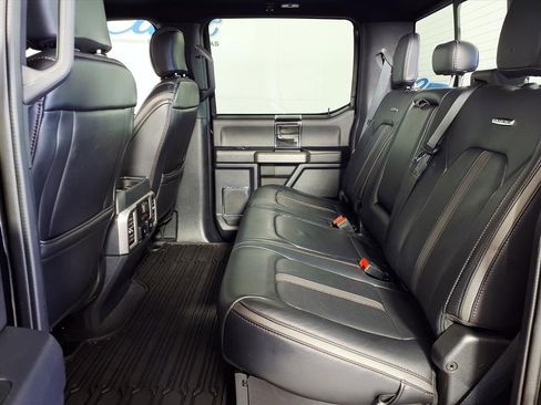 Used 2022 Ford F250 Platinum image 9