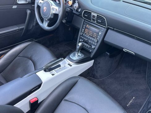 Used 2011 Porsche 911 Turbo AWD/4WD image 18