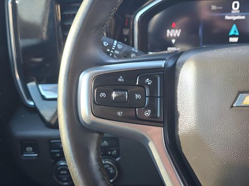 Used 2025 Chevrolet Silverado 1500 LT AWD/4WD image 17