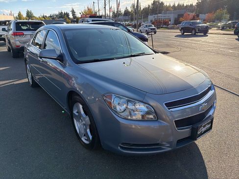 Used 2009 Chevrolet Malibu LT w/ HFV6 Engine Package image 9