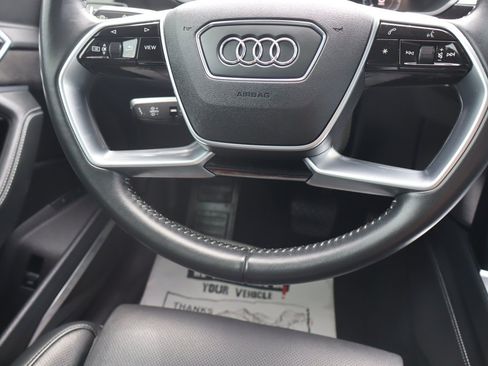 Used 2021 Audi e-tron Prestige w/ Prestige Package AWD/4WD image 19