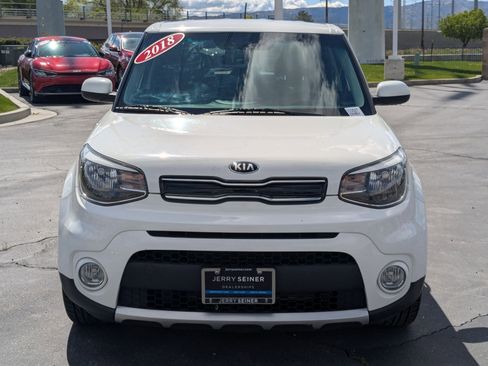 Used 2018 Kia Soul + FWD image 8