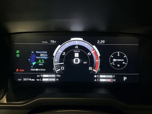 Used 2024 Toyota Tundra Limited w/ TRD Off-Road Package AWD/4WD image 15