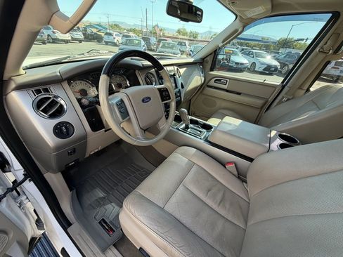 Used 2013 Ford Expedition Limited AWD/4WD image 10