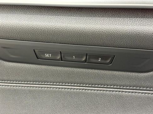 Used 2020 BMW 530i xDrive 530i xDrive image 14