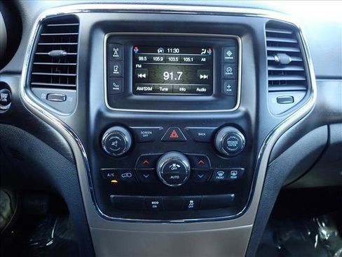 Used 2015 Jeep Grand Cherokee Laredo w/ Quick Order Package 23E AWD/4WD image 16