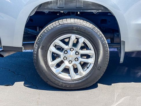 Used 2023 Chevrolet Silverado 1500 LT AWD/4WD image 10