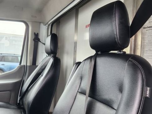 Used 2022 Ford Transit 350 DRW RWD image 16