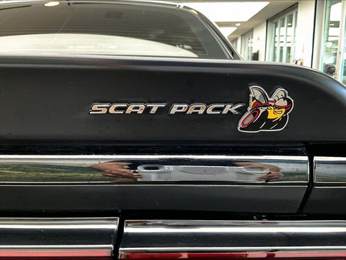 Used 2021 Dodge Challenger R/T Scat Pack RWD image 10