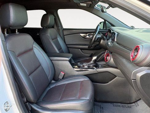 Used 2021 Chevrolet Blazer RS w/ Enhanced Convenience Package FWD image 10